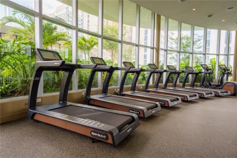 Condo in Miami, Florida, 1 bedroom  № 1945383 - photo 30