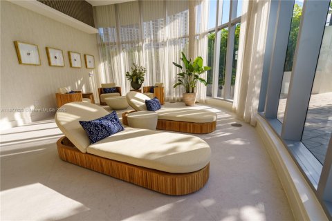 Condo in Miami, Florida, 1 bedroom  № 1945383 - photo 27