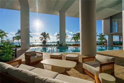 Condo in Miami, Florida, 1 bedroom  № 1945383 - photo 24