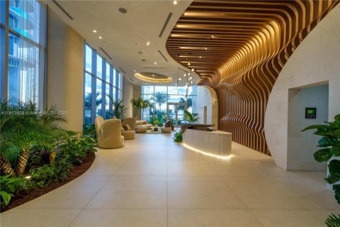 Condo in Miami, Florida, 1 bedroom  № 1945383 - photo 19