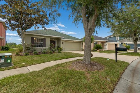 House in Tampa, Florida 4 bedrooms, 203.92 sq.m. № 2212062 - photo 5