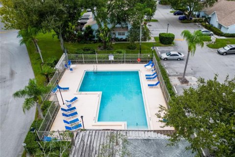 Touwnhouse à louer à Tampa, Floride: 2 chambres, 112.97 m2 № 2394181 - photo 5