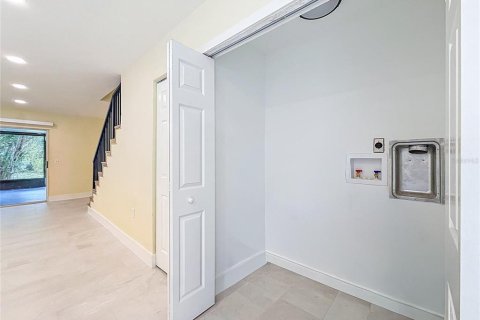 Touwnhouse à louer à Tampa, Floride: 2 chambres, 112.97 m2 № 2394181 - photo 23