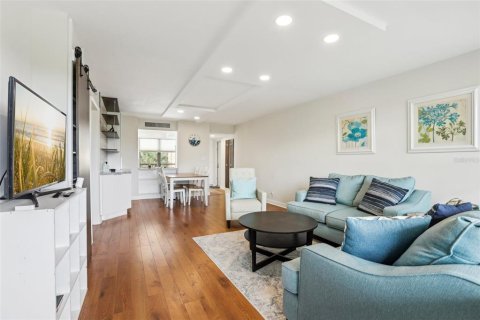 Купить кондоминиум в Клируотер, Флорида 3 комнаты, 97.55м2, № 1666930 - фото 7