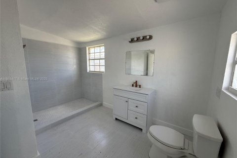 Apartment in Miami, Florida 4 bedrooms, 157 sq.m. № 1967301