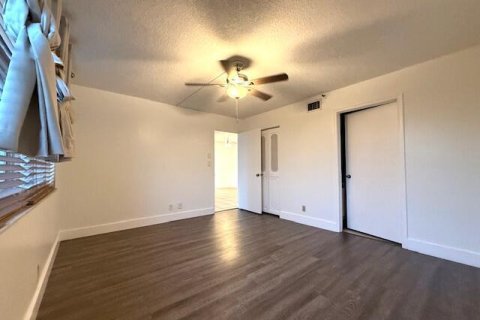 Condo in Deerfield Beach, Florida, 2 bedrooms № 2082665 - photo 21