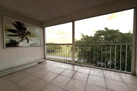 Condo in Deerfield Beach, Florida, 2 bedrooms № 2082665 - photo 19