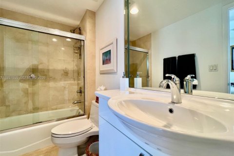 Copropriété à vendre à Hallandale Beach, Floride: 3 chambres, 193.05 m2 № 1995406 - photo 26