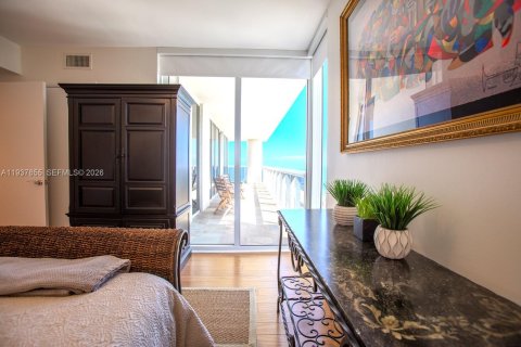 Copropriété à vendre à Hallandale Beach, Floride: 3 chambres, 193.05 m2 № 1995406 - photo 24