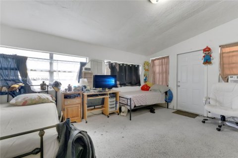 Propiedad comercial en venta en Homestead, Florida, 162.76 m2 № 1890934 - foto 17