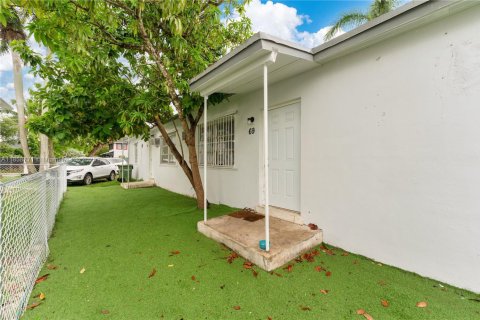 Propiedad comercial en venta en Homestead, Florida, 162.76 m2 № 1890934 - foto 18