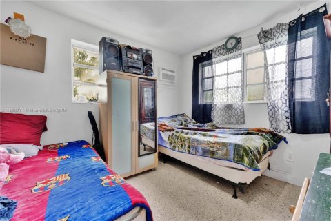 Propiedad comercial en venta en Homestead, Florida, 162.76 m2 № 1890934 - foto 10