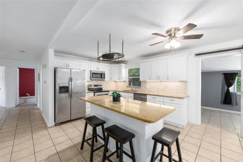 Casa en venta en Ocala, Florida, 4 dormitorios, 192.68 m2 № 2214236 - foto 13