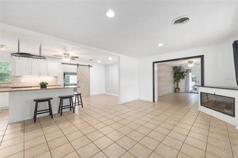 Casa en venta en Ocala, Florida, 4 dormitorios, 192.68 m2 № 2214236 - foto 9