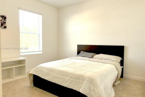 Casa en alquiler en Homestead, Florida, 4 dormitorios, 222.97 m2 № 2060021 - foto 14