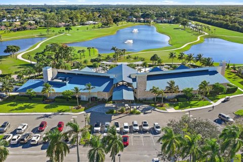 Купить виллу или дом в Палм-Бич-Гарденс, Флорида 2 спальни, 171.22м2, № 1957121 - фото 29