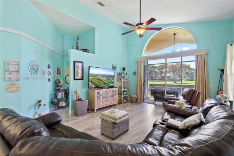 Купить виллу или дом в Палм-Бич-Гарденс, Флорида 2 спальни, 171.22м2, № 1957121 - фото 11