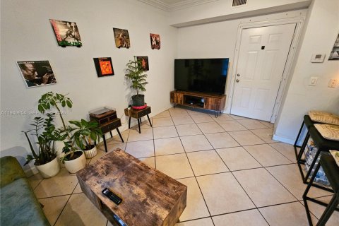 Снять в аренду кондоминиум в Майами-Бич, Флорида 1 спальня, 48.87м2, № 2005433 - фото 6