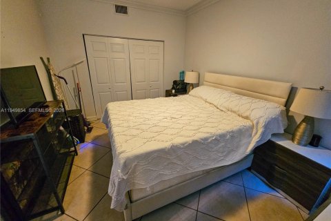 Снять в аренду кондоминиум в Майами-Бич, Флорида 1 спальня, 48.87м2, № 2005433 - фото 8