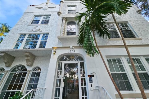 Снять в аренду кондоминиум в Майами-Бич, Флорида 1 спальня, 48.87м2, № 2005433 - фото 14