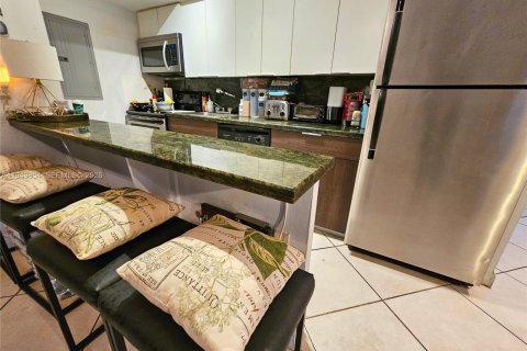 Снять в аренду кондоминиум в Майами-Бич, Флорида 1 спальня, 48.87м2, № 2005433 - фото 2