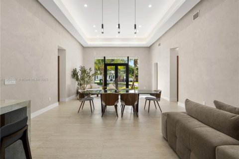 Купить виллу или дом в Майами, Флорида 6 спален, 314.2м2, № 1955894 - фото 23