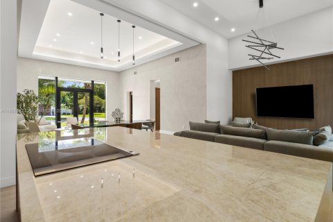 Купить виллу или дом в Майами, Флорида 6 спален, 314.2м2, № 1955894 - фото 19