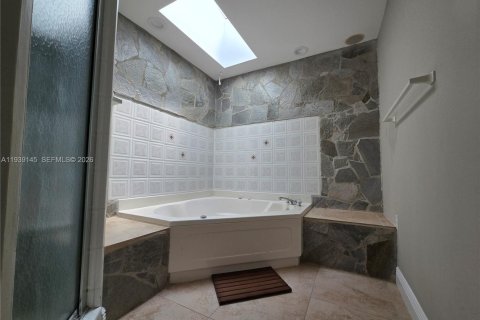 Villa ou maison à louer à Homestead, Floride: 3 chambres, 157.93 m2 № 1996802 - photo 9