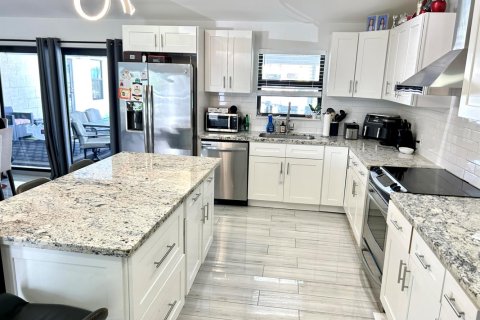 House in Fort Lauderdale, Florida 3 bedrooms, 163.69 sq.m. № 2365834 - photo 23