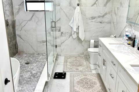 House in Fort Lauderdale, Florida 3 bedrooms, 163.69 sq.m. № 2365834 - photo 11