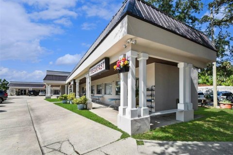 Commercial property in Saint Augustine, Florida 3072.74 sq.m. № 2369644 - photo 8