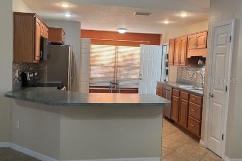 House in Lake Wales, Florida 3 bedrooms, 128.86 sq.m. № 2165920 - photo 4