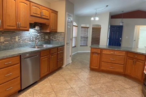 House in Lake Wales, Florida 3 bedrooms, 128.86 sq.m. № 2165920 - photo 8