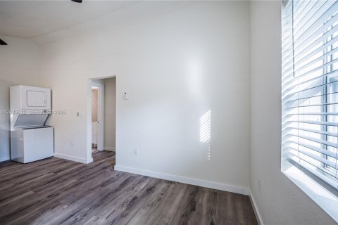 House in Port Charlotte, Florida 2 bedrooms № 2145815 - photo 8