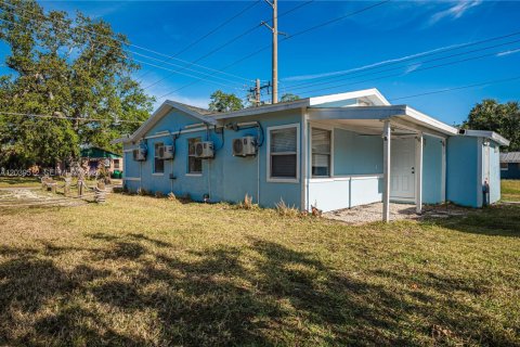 House in Port Charlotte, Florida 2 bedrooms № 2145815 - photo 24