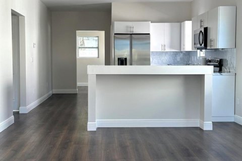 Casa en venta en West Palm Beach, Florida, 3 dormitorios, 120.77 m2 № 2399786 - foto 4