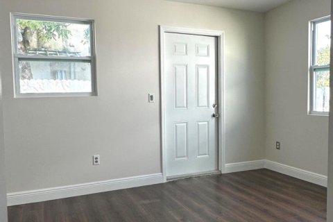 Casa en venta en West Palm Beach, Florida, 3 dormitorios, 120.77 m2 № 2399786 - foto 11
