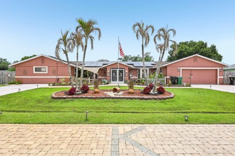 House in Port St. Lucie, Florida 4 bedrooms, 245.63 sq.m. № 2173880 - photo 3