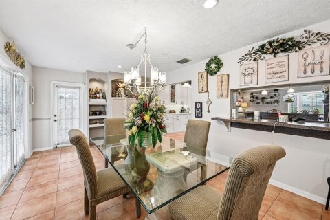 House in Port St. Lucie, Florida 4 bedrooms, 245.63 sq.m. № 2173880 - photo 10