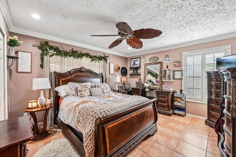 House in Port St. Lucie, Florida 4 bedrooms, 245.63 sq.m. № 2173880 - photo 18