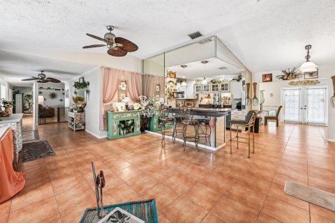 House in Port St. Lucie, Florida 4 bedrooms, 245.63 sq.m. № 2173880 - photo 13
