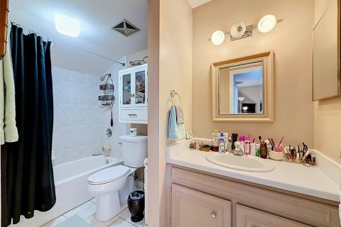 Copropriété à vendre à Tampa, Floride: 2 chambres, 117.06 m2 № 2383809 - photo 19