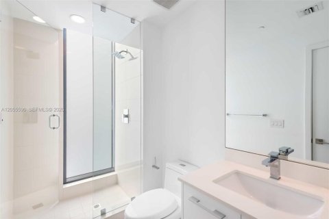 Condo in Miami, Florida, 4 bedrooms  № 2269321 - photo 28