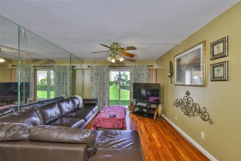 Condominio en venta en Tampa, Florida, 2 dormitorios, 101.64 m2 № 1800124 - foto 12