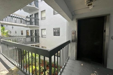 Copropriété à louer à West Palm Beach, Floride: 1 chambre, 72 m2 № 1957123 - photo 9