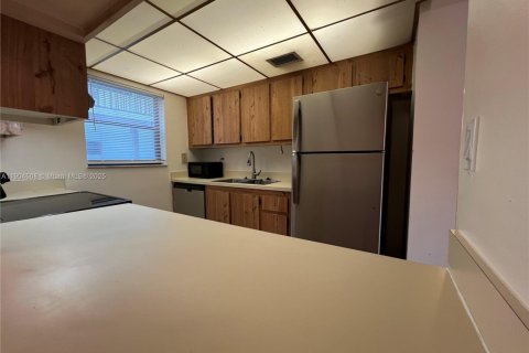 Copropriété à louer à West Palm Beach, Floride: 1 chambre, 72 m2 № 1957123 - photo 4