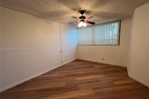 Copropriété à louer à West Palm Beach, Floride: 1 chambre, 72 m2 № 1957123 - photo 7