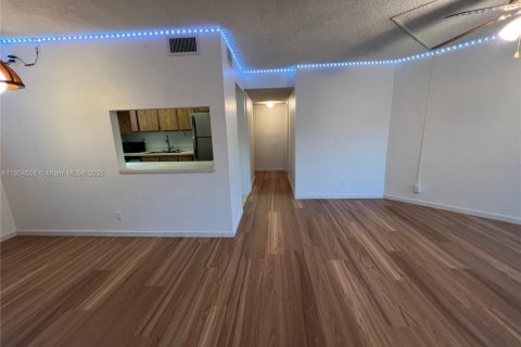 Copropriété à louer à West Palm Beach, Floride: 1 chambre, 72 m2 № 1957123 - photo 3