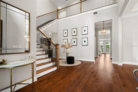 Casa en venta en Tampa, Florida, 5 dormitorios, 517.19 m2 № 2233293 - foto 7