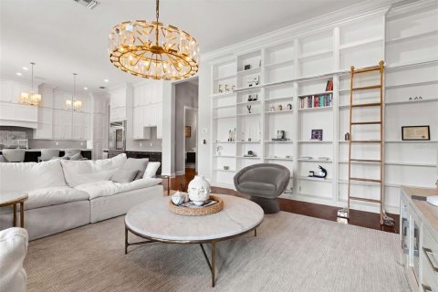 Casa en venta en Tampa, Florida, 5 dormitorios, 517.19 m2 № 2233293 - foto 15